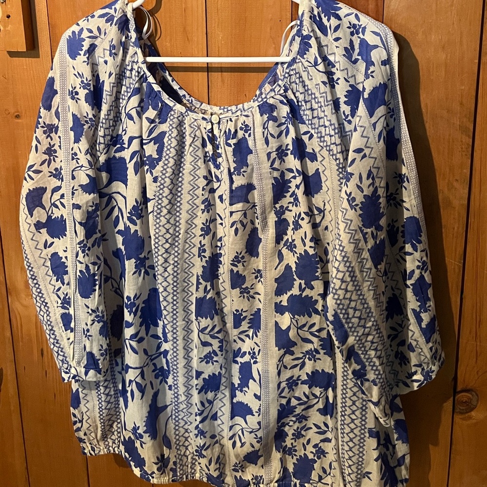 Gap Blue and White Cotton Peasant Top